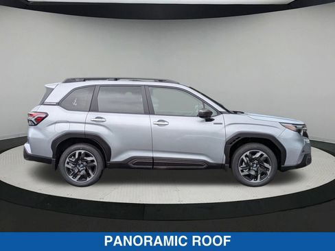 Used 2025 Subaru Forester Limited image 2