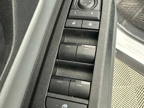 Used 2026 Toyota RAV4 SE AWD/4WD image 24