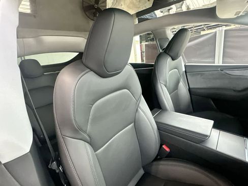 Used 2026 Tesla Model Y AWD image 27