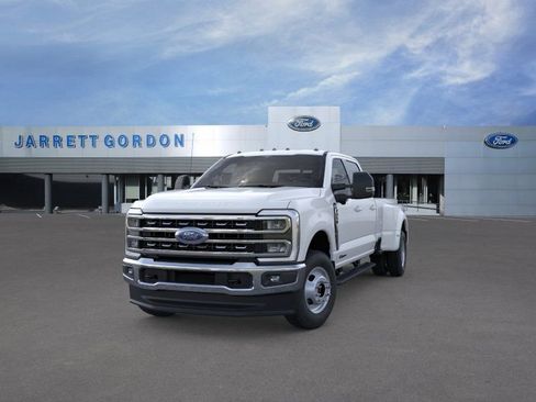 New 2026 Ford F350 XLT w/ XLT Premium Package AWD/4WD image 2