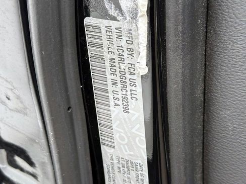 Used 2024 Dodge Durango GT image 19