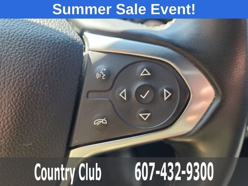 Used 2023 Chevrolet Traverse LT AWD/4WD image 20