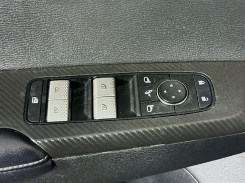 Used 2022 Mitsubishi Outlander SEL FWD image 24