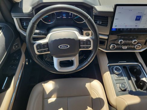 Used 2024 Ford Expedition Max XLT AWD/4WD image 21