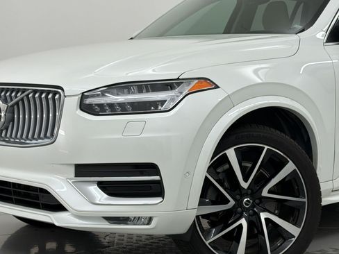 Used 2023 Volvo XC90 B5 Plus w/ Protection Package Premier AWD/4WD image 11