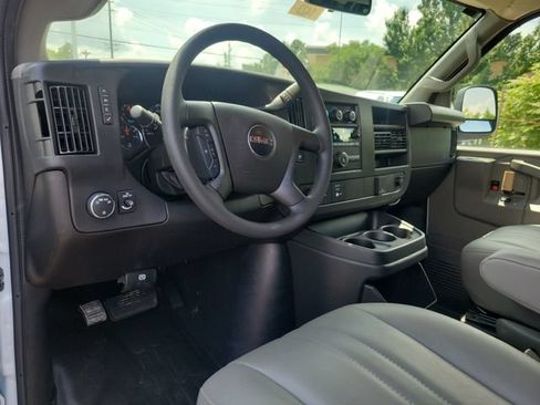 New 2026 GMC Savana 2500 w/ Driver Convenience Package RWD image 20