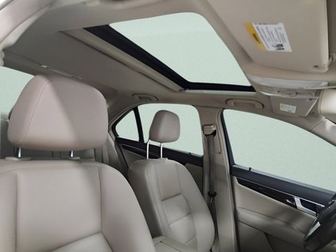 Used 2014 Mercedes-Benz C 300 4MATIC Sedan image 6