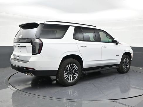 Used 2026 Chevrolet Tahoe Z71 w/ Comfort Package AWD/4WD image 5