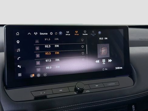Used 2024 Nissan Rogue SL FWD image 16