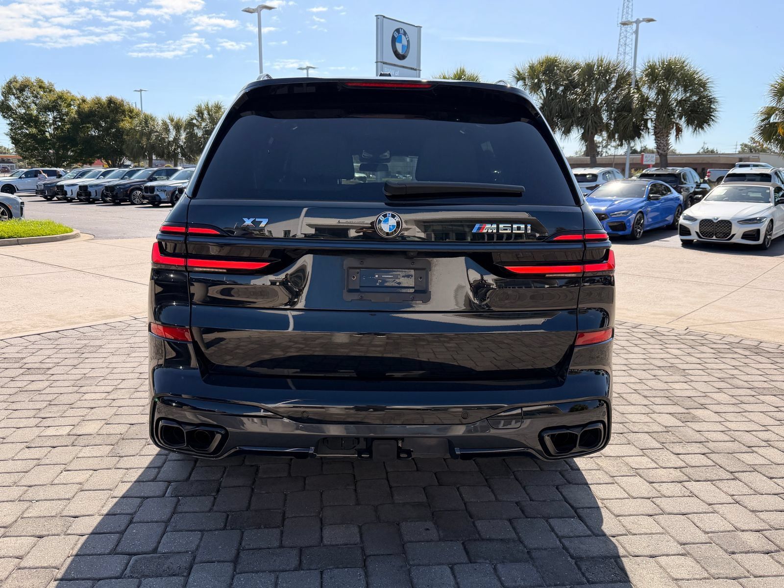Used 2025 BMW X7 M60i AWD/4WD image 10