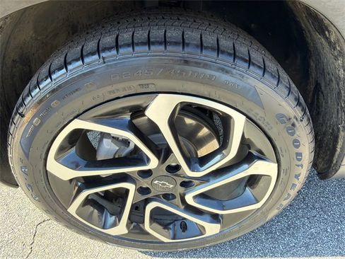 Used 2024 Chevrolet Trax RS w/ Sunroof Package image 11