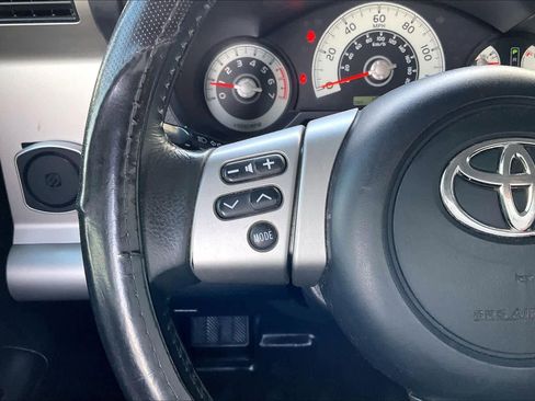 Used 2007 Toyota FJ Cruiser 4WD image 23