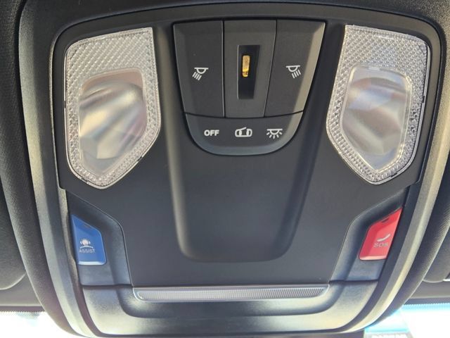 Used 2025 RAM 2500 Big Horn AWD/4WD image 29
