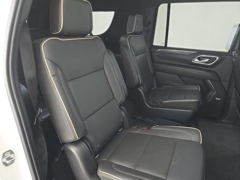 Used 2021 GMC Yukon XL SLT w/ SLT Premium Package AWD/4WD image 33