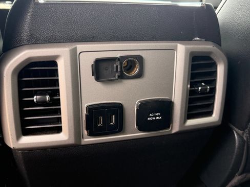 Used 2019 Ford F250 Lariat w/ Lariat Ultimate Package AWD/4WD image 11