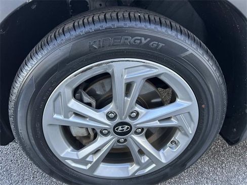Certified 2023 Hyundai Kona SEL image 9
