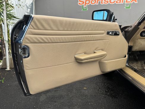 Used 1987 Mercedes-Benz 560 SL image 16