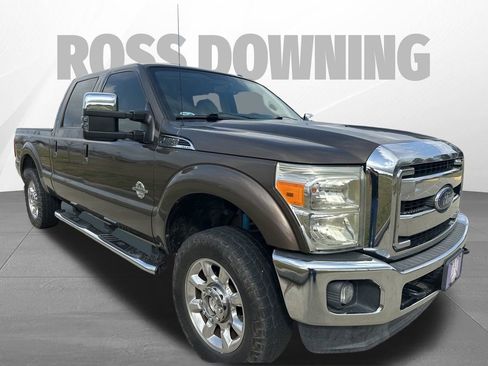 Used 2015 Ford F250 Lariat w/ Lariat Ultimate Package image 3