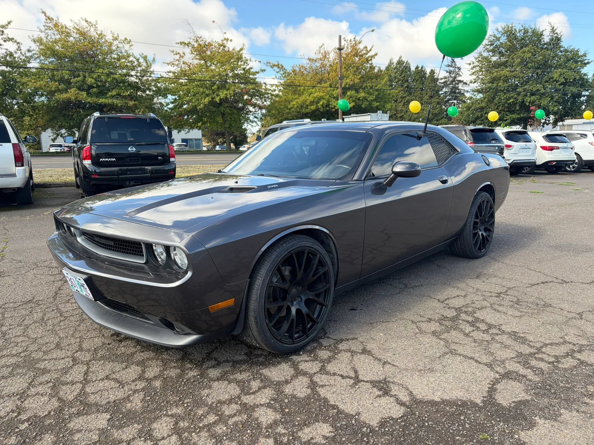 Used 2014 Dodge Challenger SXT RWD image 7