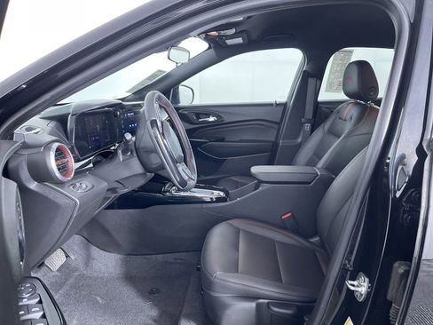 Used 2025 Chevrolet Trax RS w/ Driver Confidence Package image 15