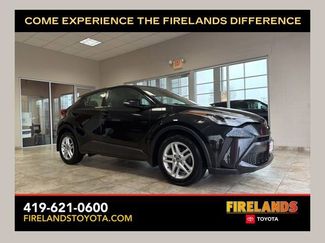 Used 2021 Toyota C-HR LE video 1
