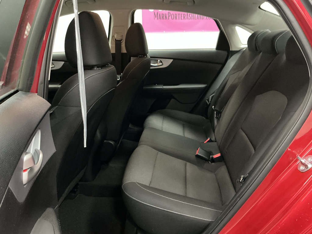 Used 2024 Kia Forte LXS w/ LXS Technology Package FWD image 18