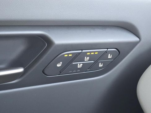 New 2026 Kia EV9 Wind image 13