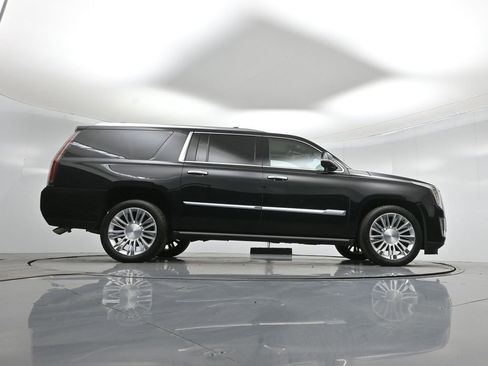 Used 2016 Cadillac Escalade ESV Platinum image 47