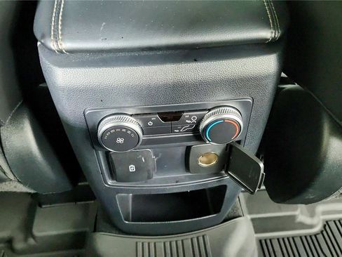 Used 2021 Ford Explorer XLT w/ Equipment Group 202A image 30