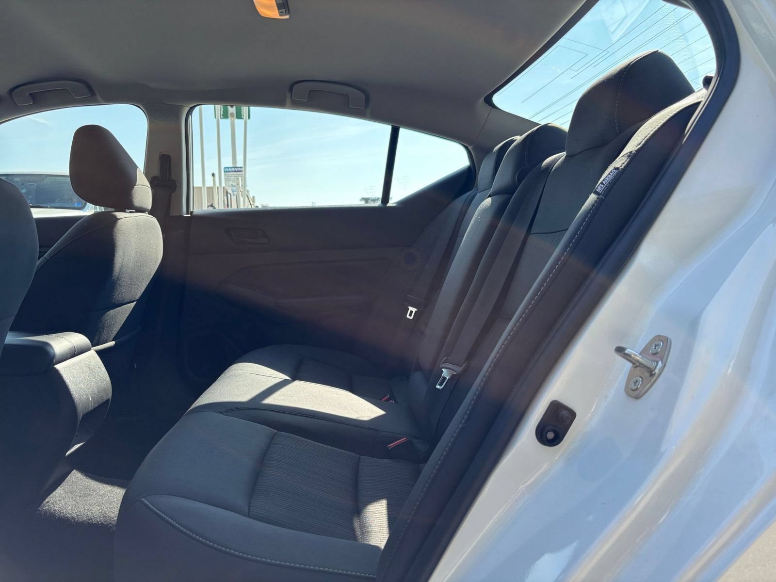 Used 2025 Nissan Altima 2.5 SV FWD image 25