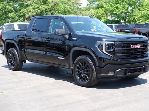 Used 2024 GMC Sierra 1500 Elevation AWD/4WD image 4
