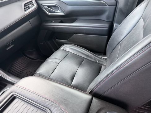 Used 2021 Chevrolet Tahoe RST w/ Luxury Package RWD image 21