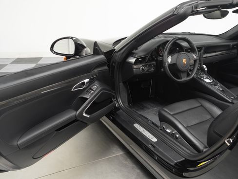 Used 2016 Porsche 911 Targa 4S AWD/4WD image 23