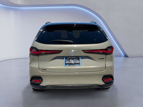 Certified 2025 MAZDA CX-70 3.3 Turbo w/ Preferred Package image 4