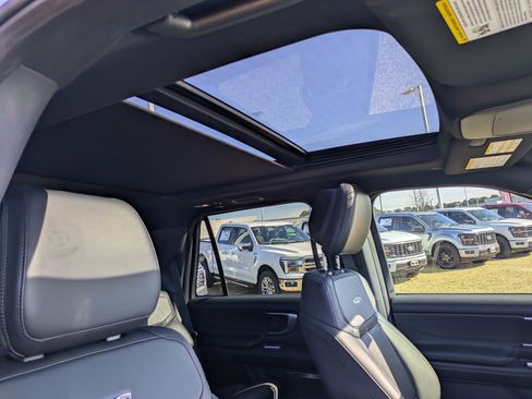 New 2026 Ford Expedition Platinum w/ Stealth Appearance Package image 35
