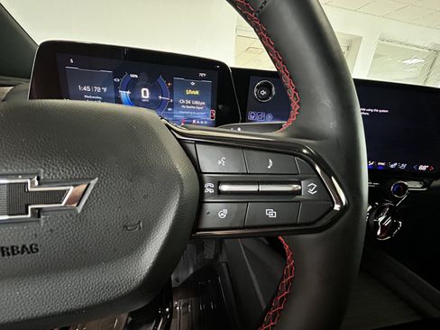 Used 2026 Chevrolet Blazer EV RS w/ Super Cruise Package AWD/4WD image 13