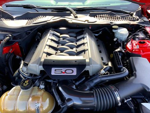 Used 2015 Ford Mustang GT RWD image 25