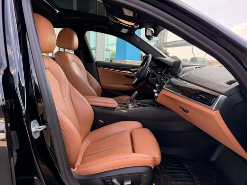 Used 2019 BMW 540i w/ Premium Package RWD image 22