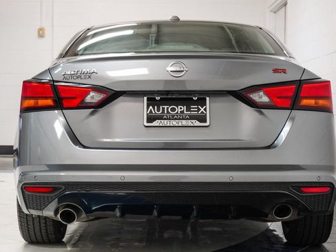 Used 2024 Nissan Altima 2.5 SR FWD image 39