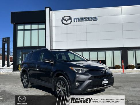 Used 2016 Toyota RAV4 XLE image 1
