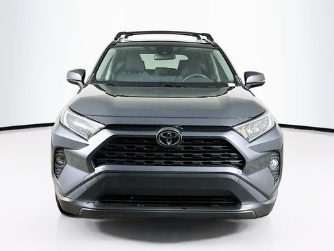 Used 2019 Toyota RAV4 XLE image 2