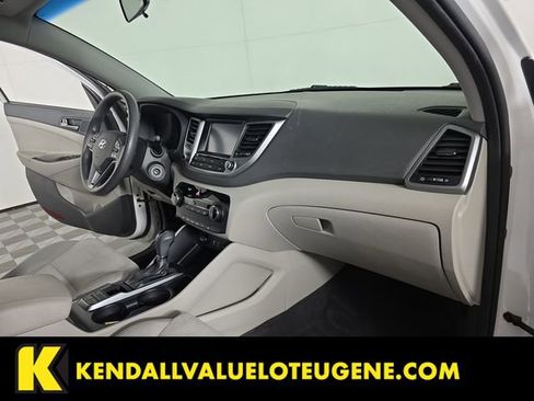 Used 2018 Hyundai Tucson SEL image 19
