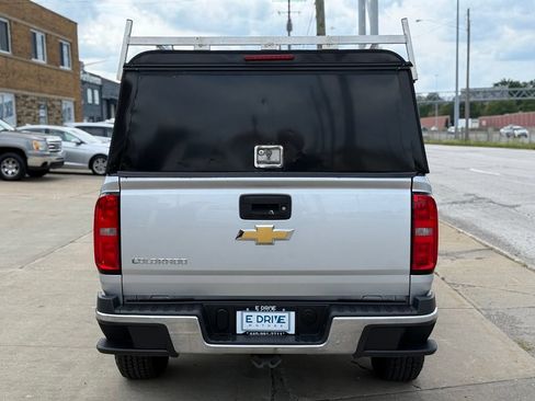 Used 2018 Chevrolet Colorado W/T w/ WT Convenience Package RWD image 8