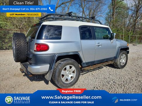 Used 2008 Toyota FJ Cruiser 4WD image 4