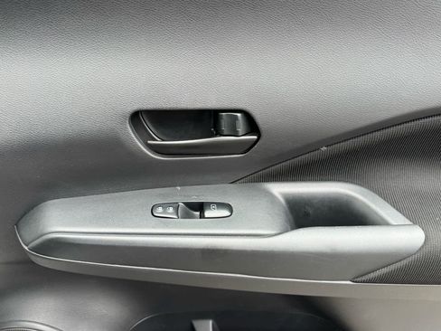 Used 2024 Nissan Kicks S FWD image 22