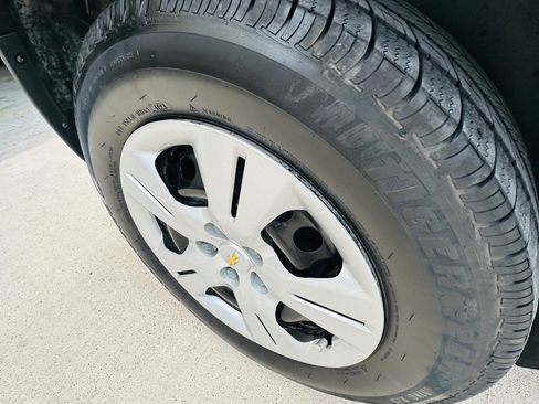 Used 2019 Chevrolet Trax LS w/ Tint and Cruise Package FWD image 25