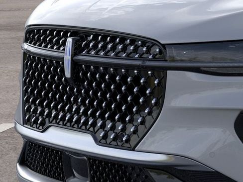 New 2026 Lincoln Nautilus Reserve AWD/4WD image 17
