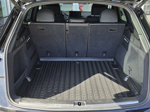 Used 2023 Audi SQ5 Premium Plus w/ Premium Plus Package image 27