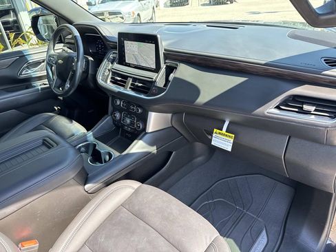 Used 2022 Chevrolet Tahoe LT w/ Luxury Package image 13