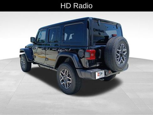New 2025 Jeep Wrangler Unlimited Sahara w/ Technology Group AWD/4WD image 6